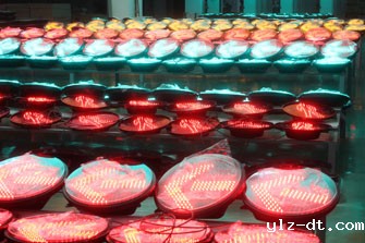 交通信号灯发光单元冲击老化