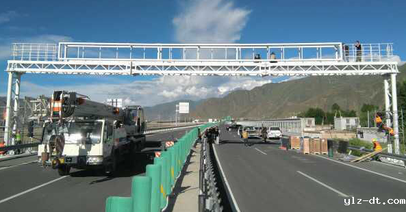 交通一体框架式信号灯杆件