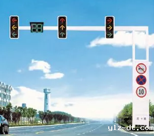 交通半框架信号灯杆