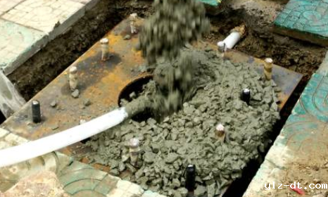 悠米互娱官网基础水泥浇筑